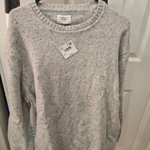 American Eagle Outfitters Men's Speckled Gray Crew Neck Sweater